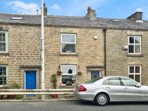 Front External- click for photo gallery